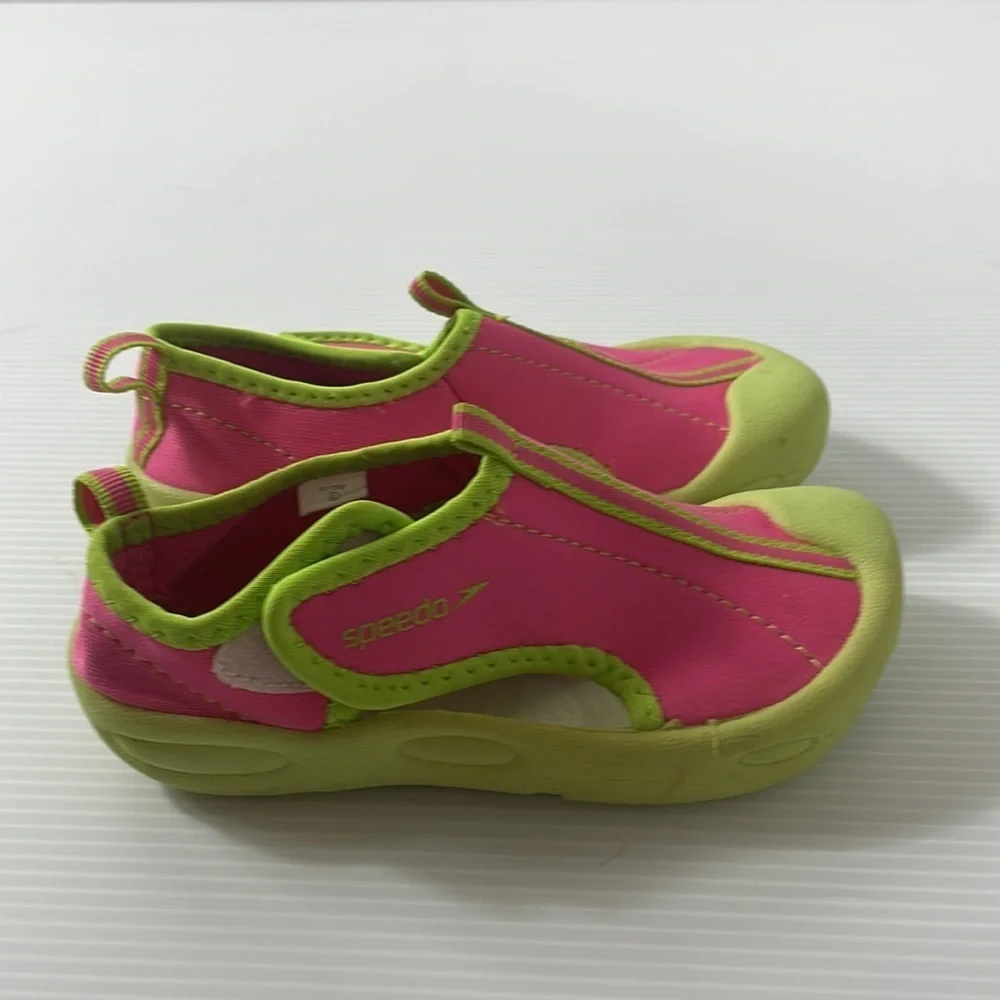 Speedo kids girls water shoes, little girls 9/10